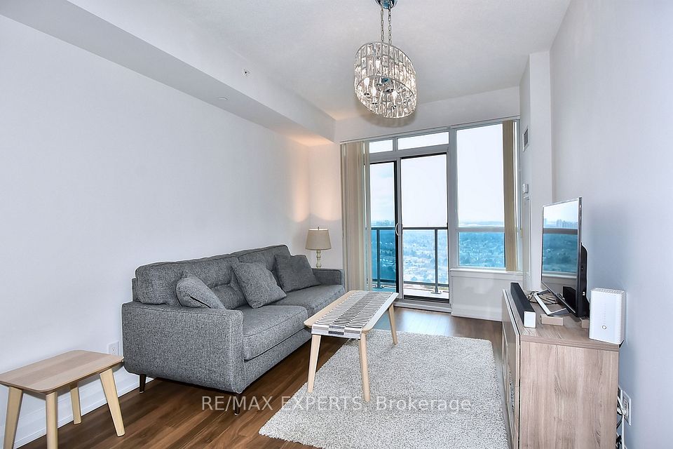 7161 Yonge