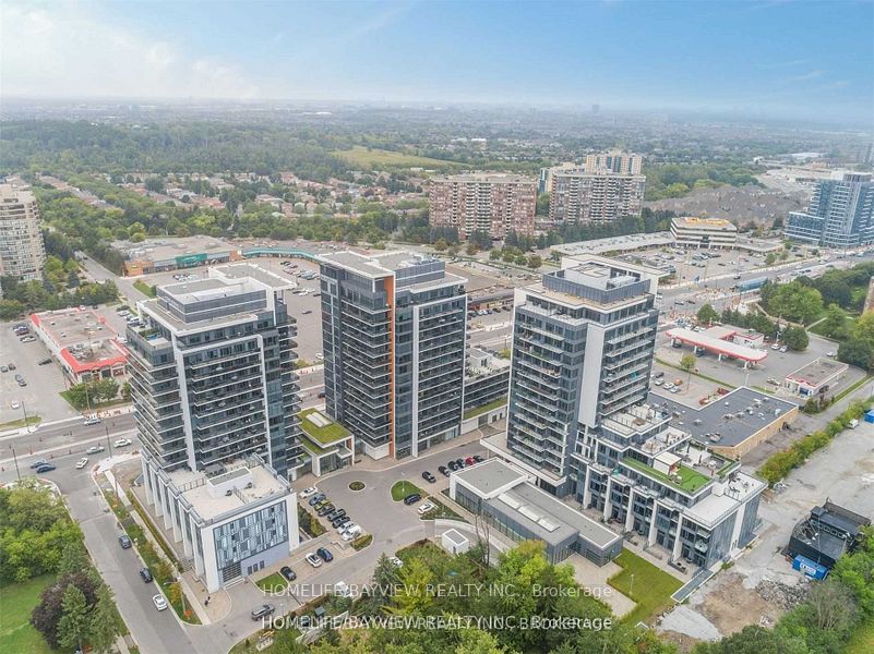 9618 Yonge