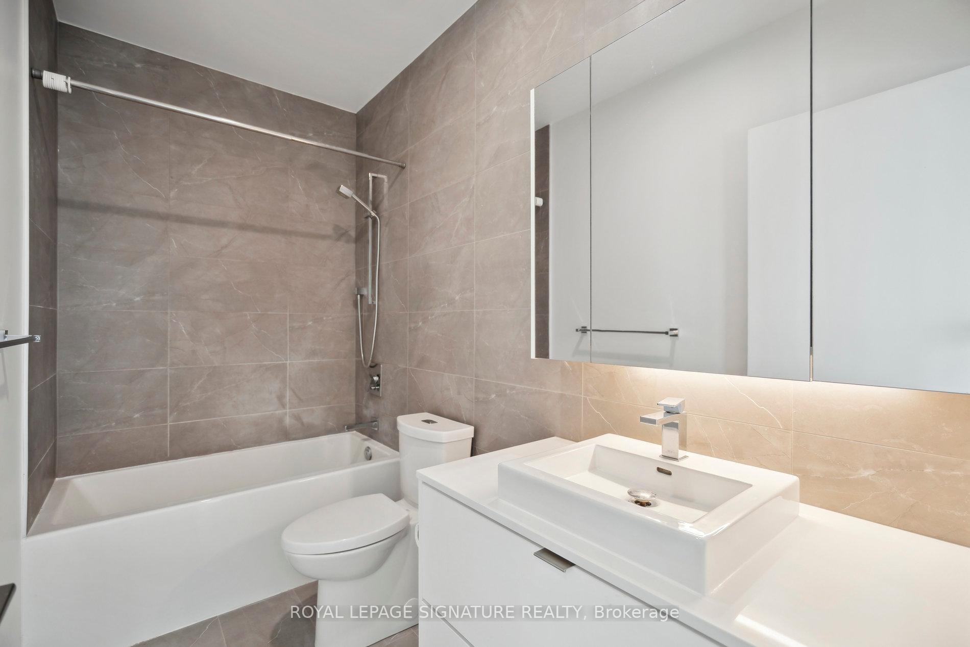 3 Bedrooms Co-op at 7 Smith, Toronto For sale