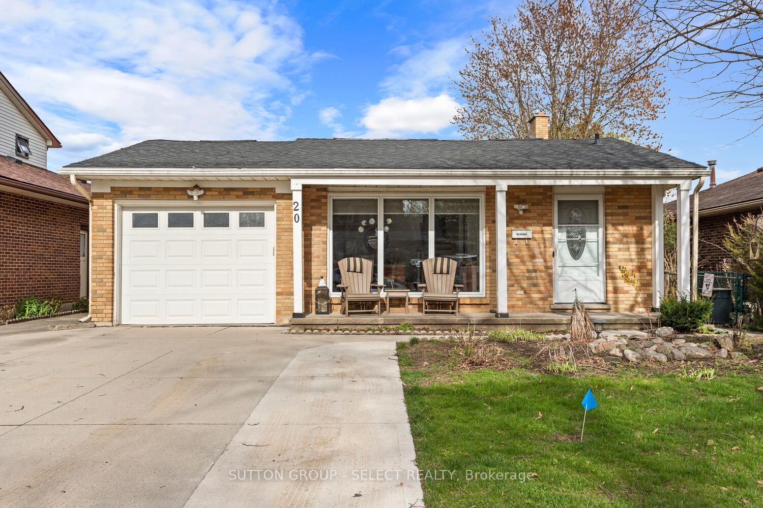 20 Lochern Road, London South, ON N5Z 4L6