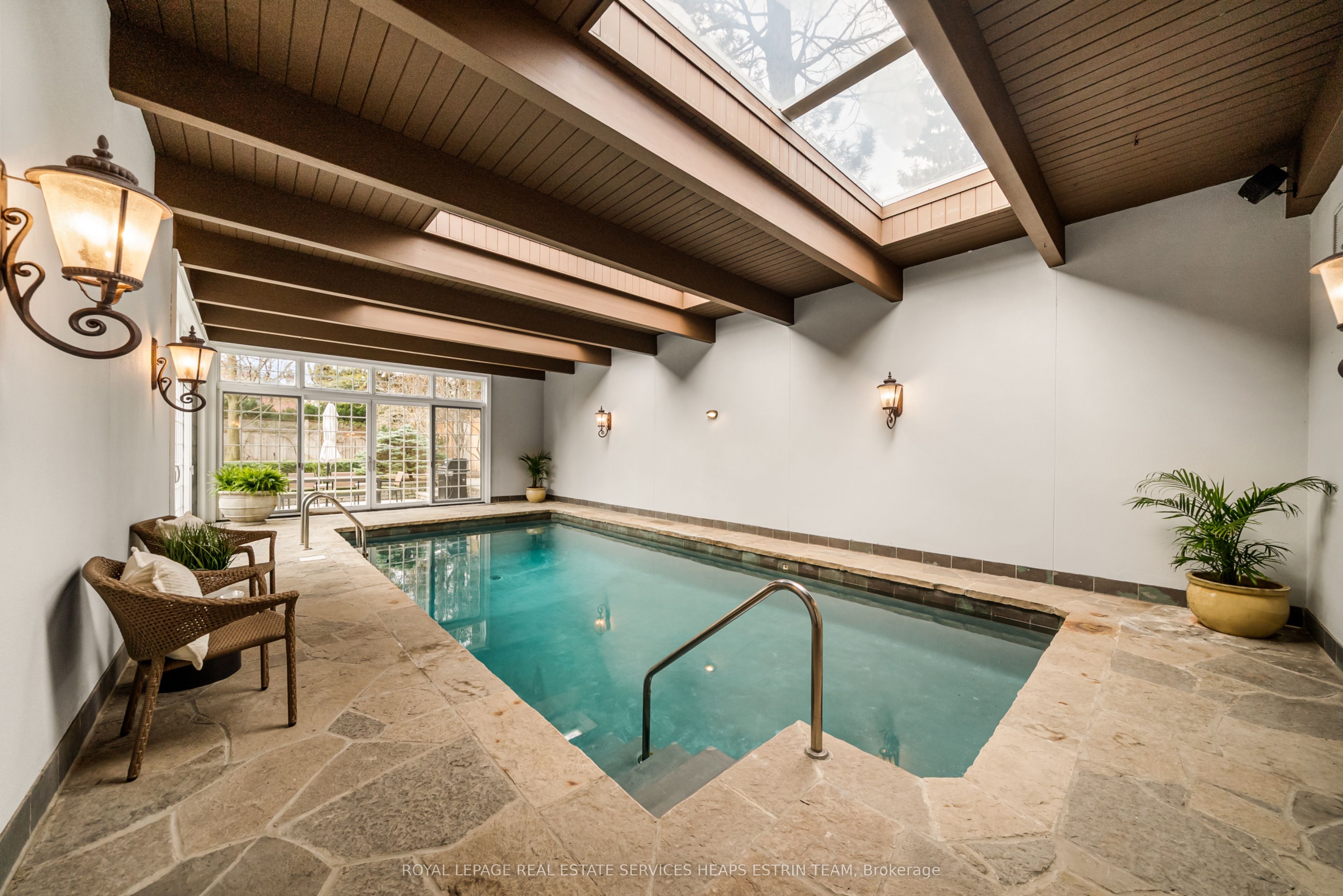 19 Whitney Avenue, Toronto, ON M4W 2A7