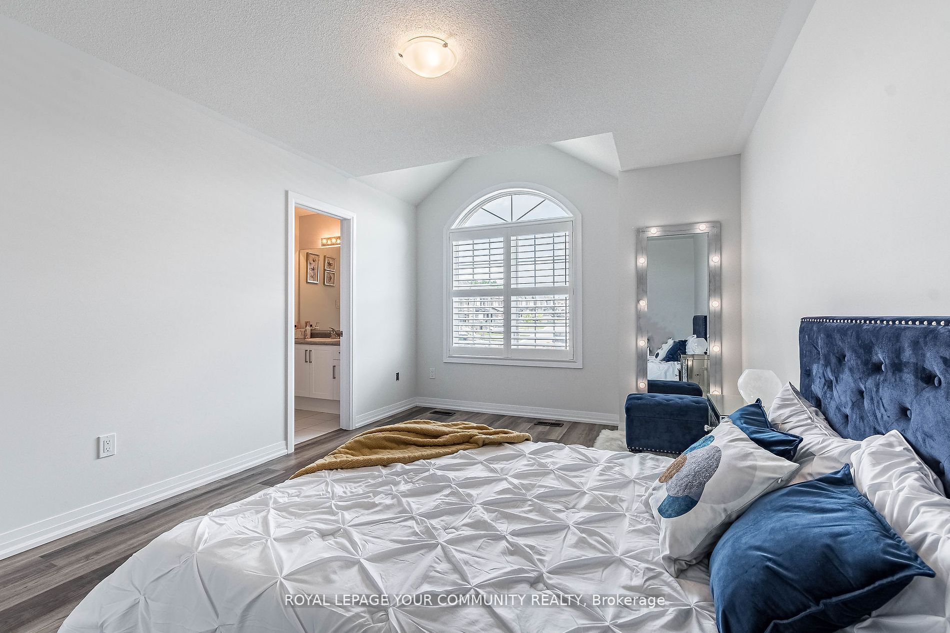 259 Chelsea Crescent