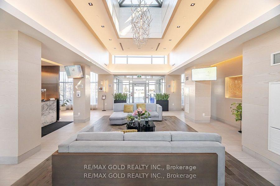 2 Bedrooms Condo at 4633 Glen Erin, Mississauga For sale