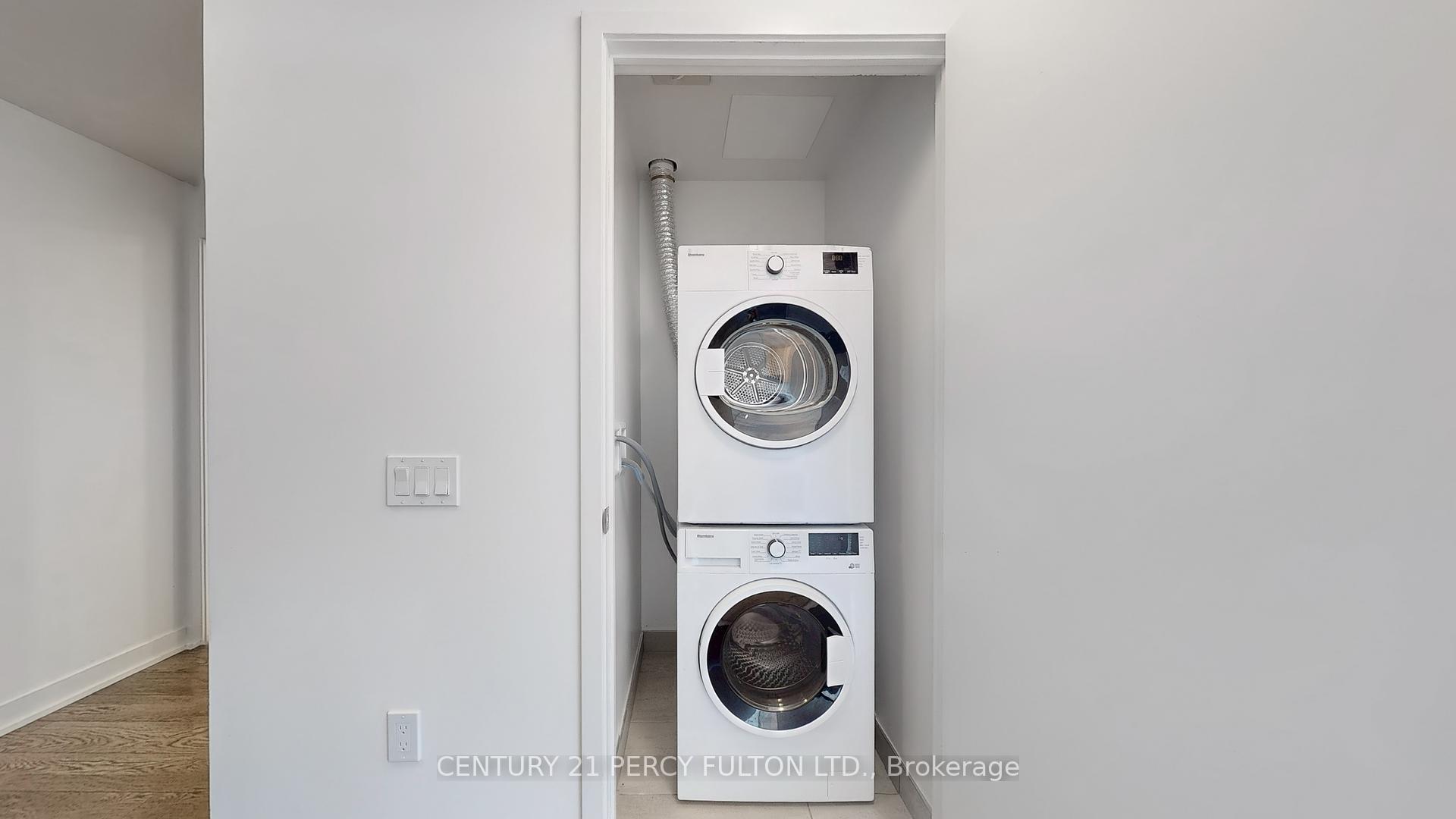 2 Bedrooms Condo at 50 O’Neill,  Toronto For sale
