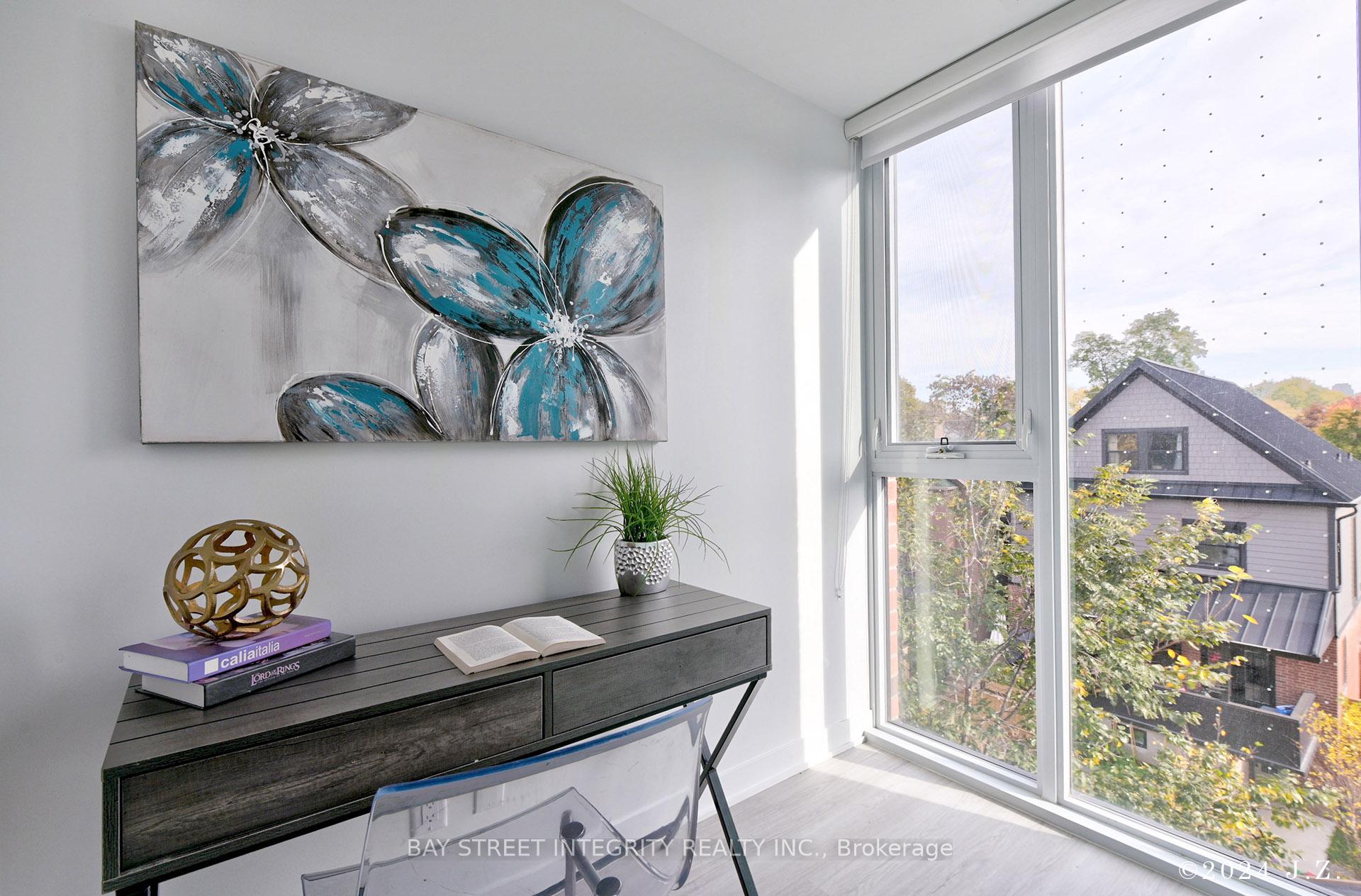 3 Bedrooms Condo at 185 Alberta, Toronto For sale