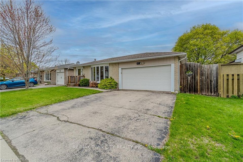 41 Forest Drive, Brant, ON N3L 3M1