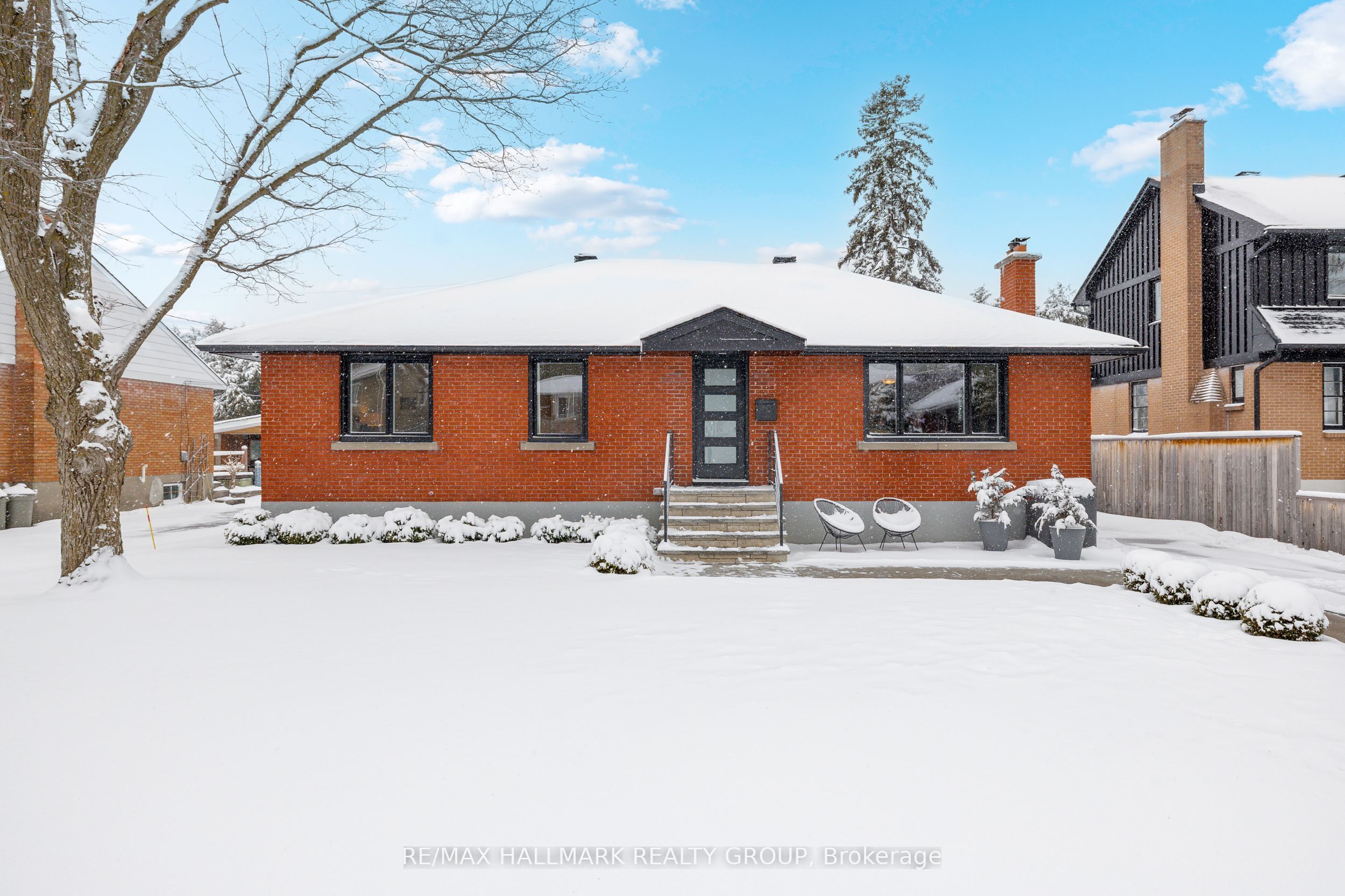 846 Iroquois Road, McKellarHeightsGlabarParkandArea, ON K2A 3N2
