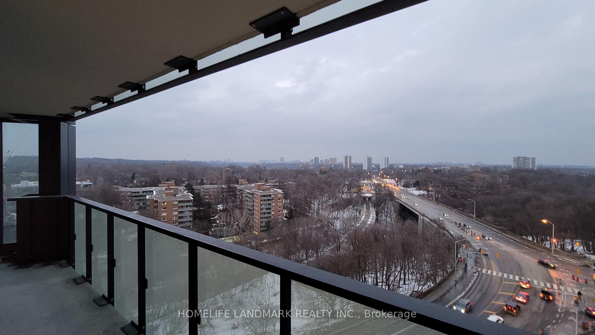 2 Bedrooms Condo at 575 Bloor,  Toronto For sale