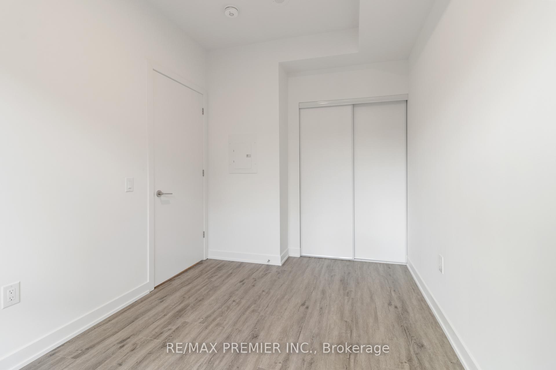 1 Bedroom Condo at 9 Tecumseth, Toronto For sale