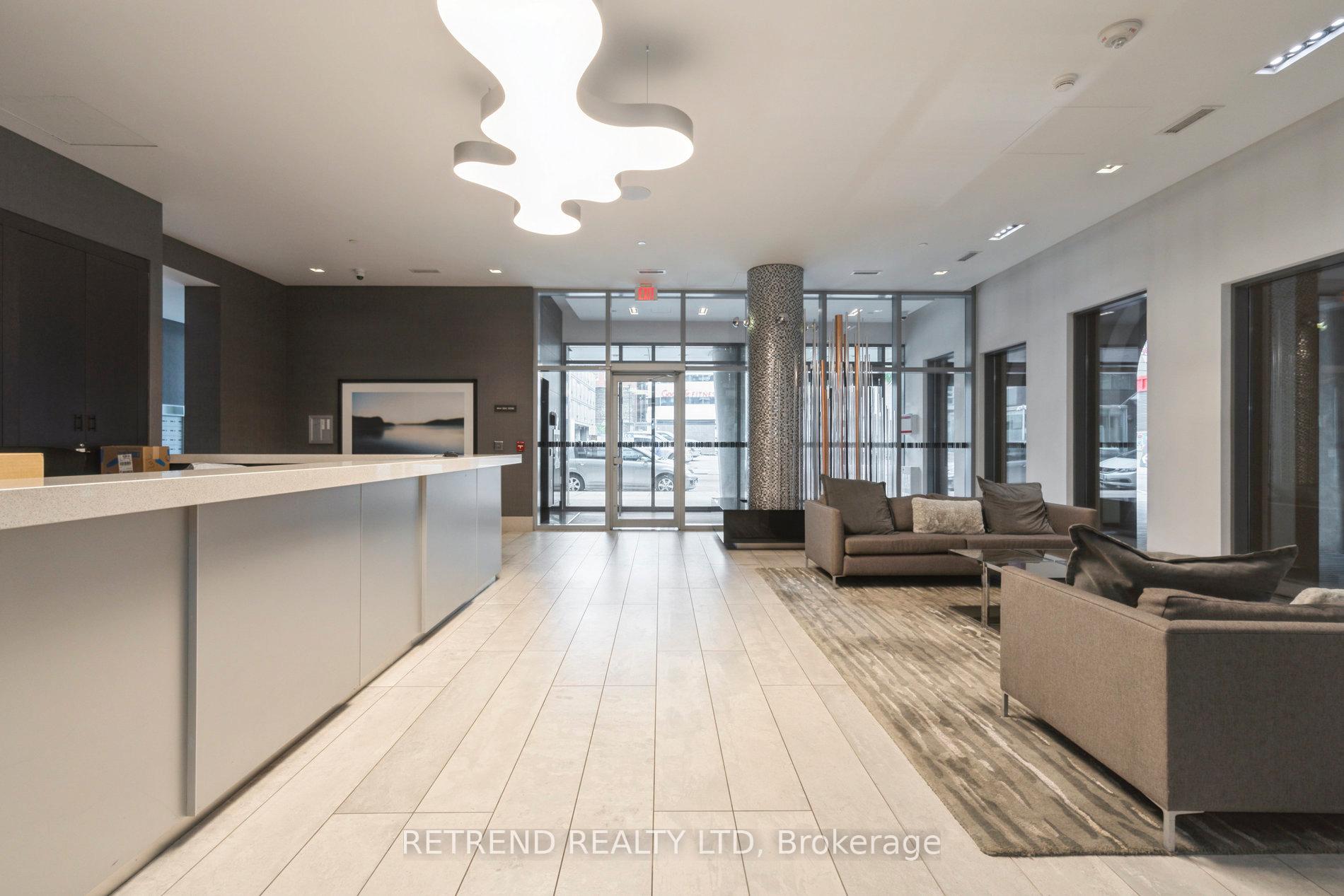 3 Bedrooms Condo at 525 Adelaide, Toronto For sale