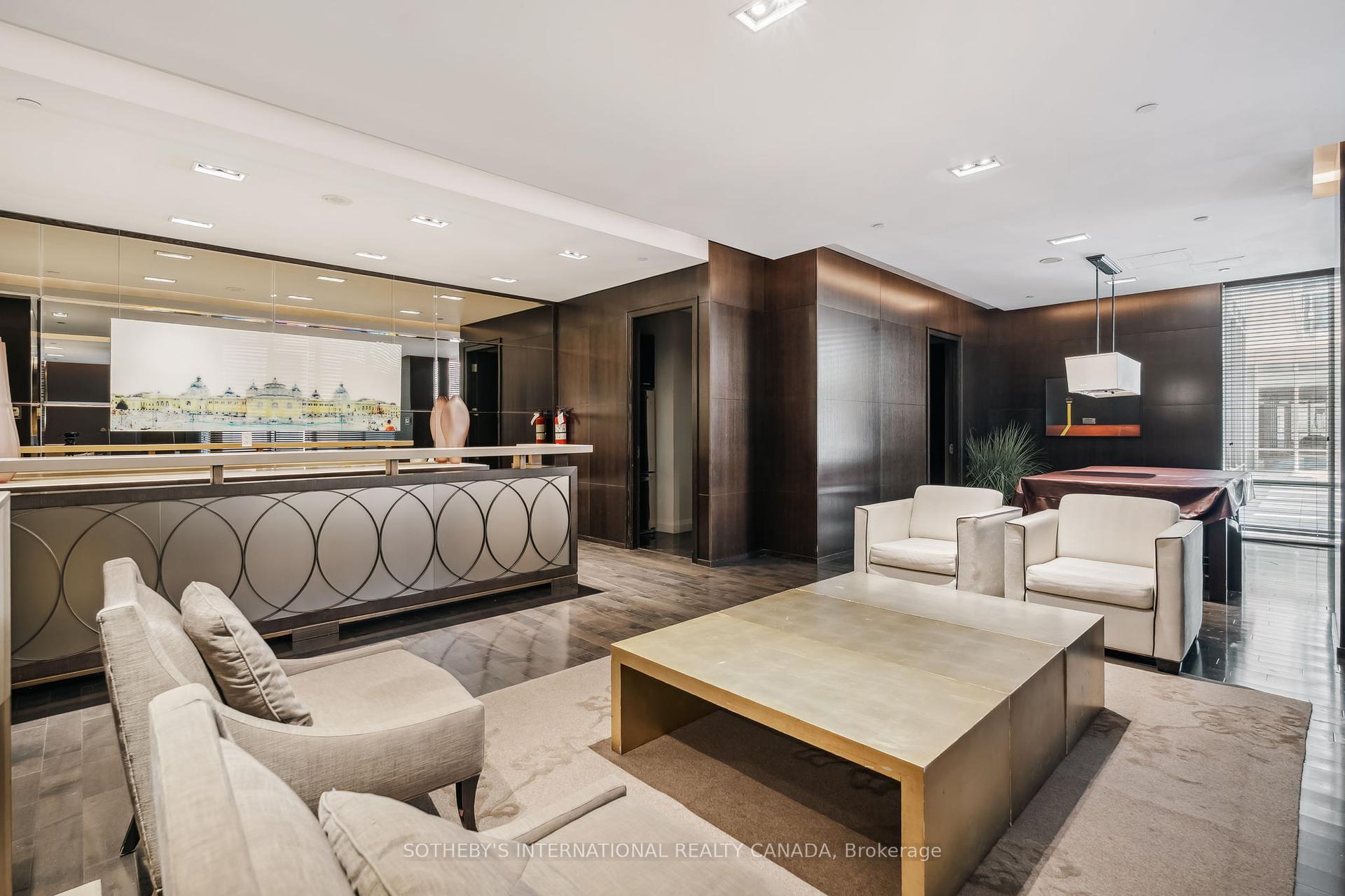3 Bedrooms Condo at 1 Bedford, Toronto For sale