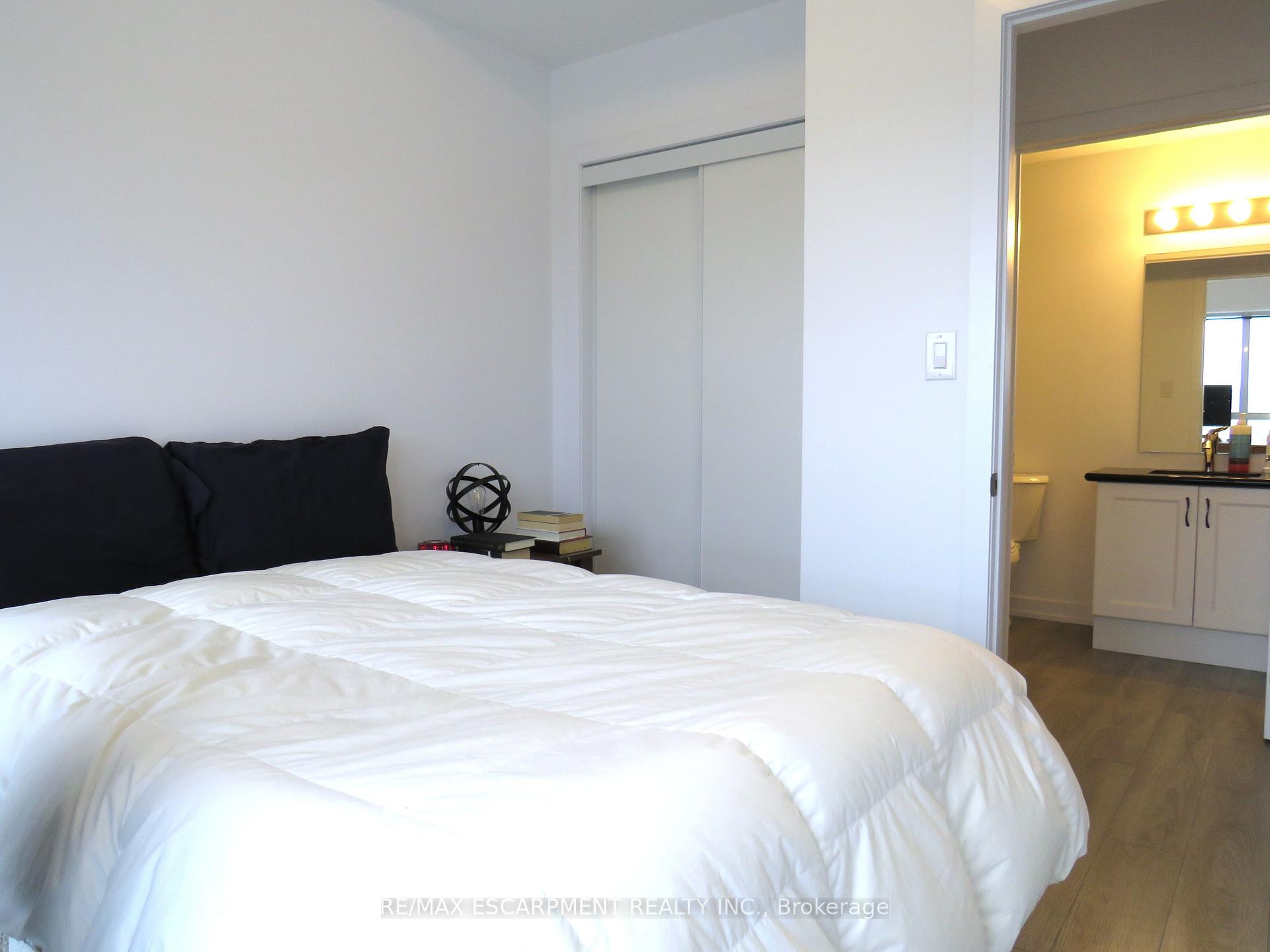 1 Bedroom Condo at 470 Dundas, Hamilton For sale