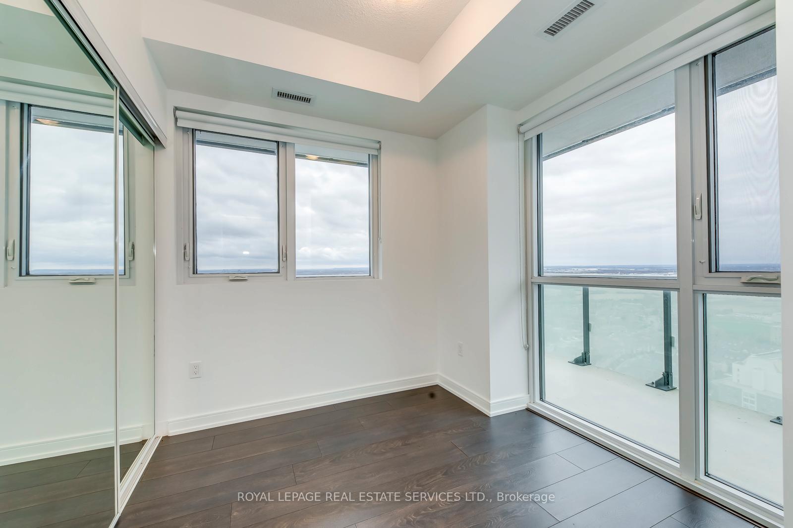 2 Bedrooms Condo at 8 Nahani Way,  Mississauga For sale