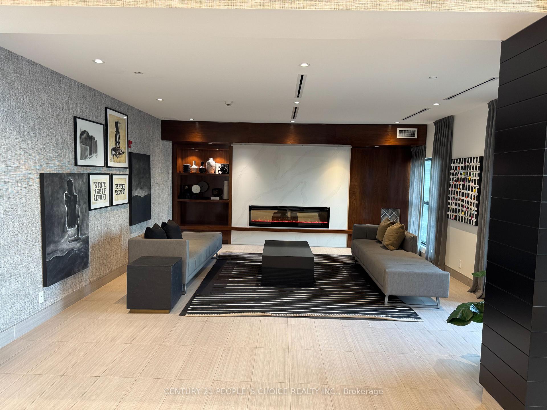 2 Bedrooms Condo at 102 Grovewood Common, Oakville For sale