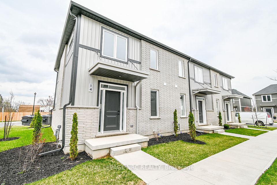 #14 - 121A MOFFATT Street, St. Catharines, ON L2P 0G4