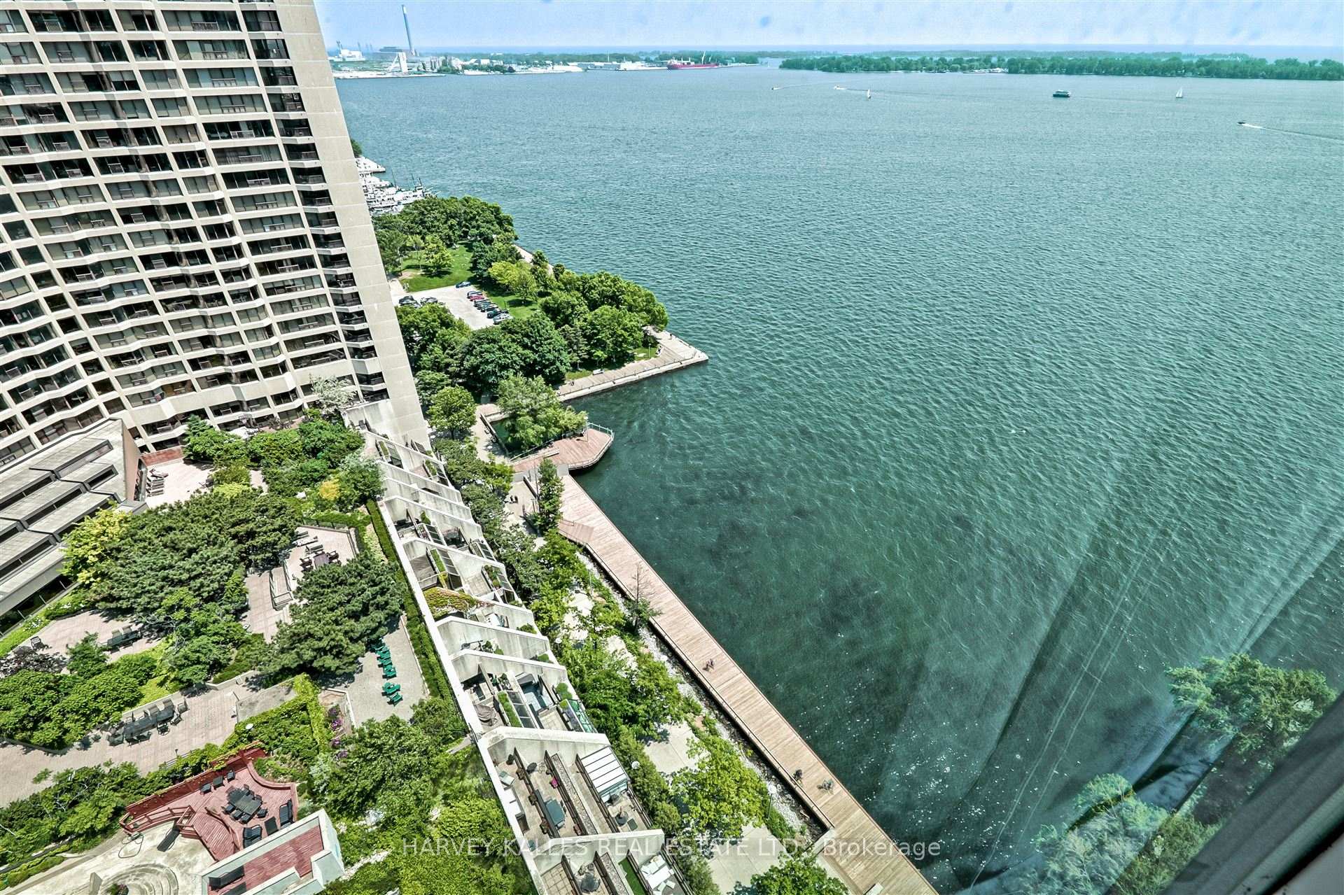 99 Harbour Square 2506