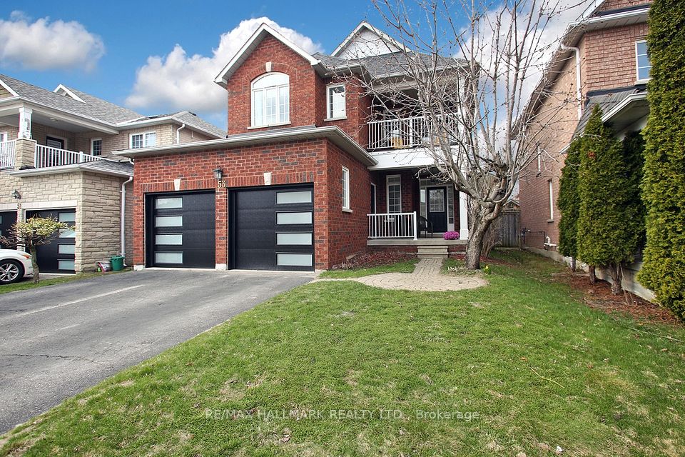 53 Russell Barton Lane, Uxbridge, ON L9P 1Z2