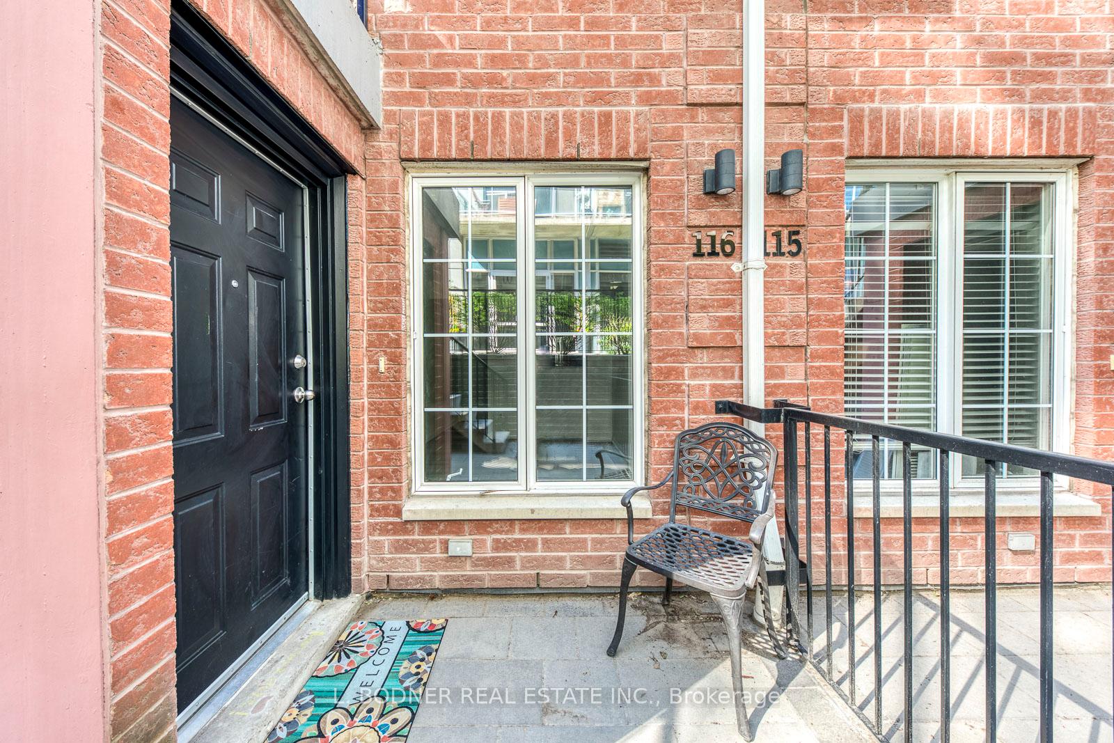 1 Bedroom Condo at 70 Douro, Toronto For sale