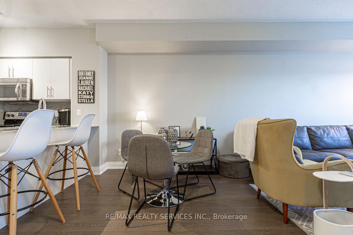 65 Speers Road, #1507