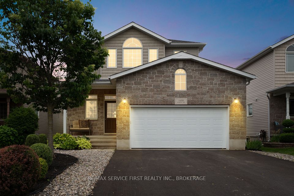1479 Albany