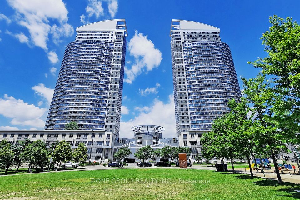 36 LEE CENTRE