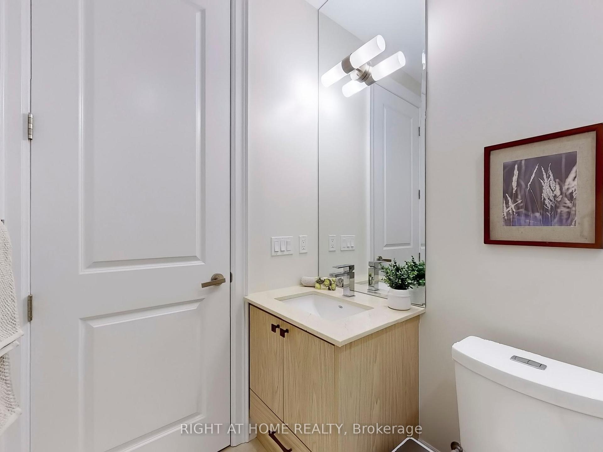 2 Bedrooms Condo at 9075 Jane, Vaughan For sale