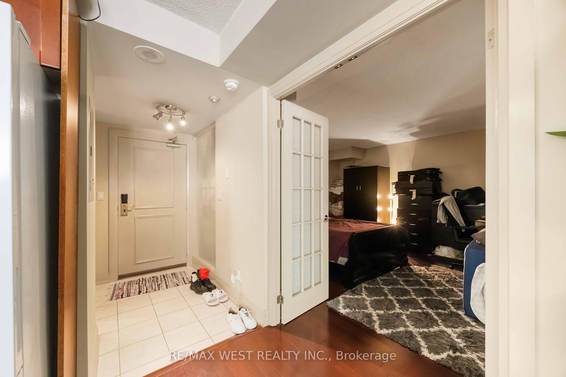 1 Bedroom Condo at 2737 Keele, Toronto For sale