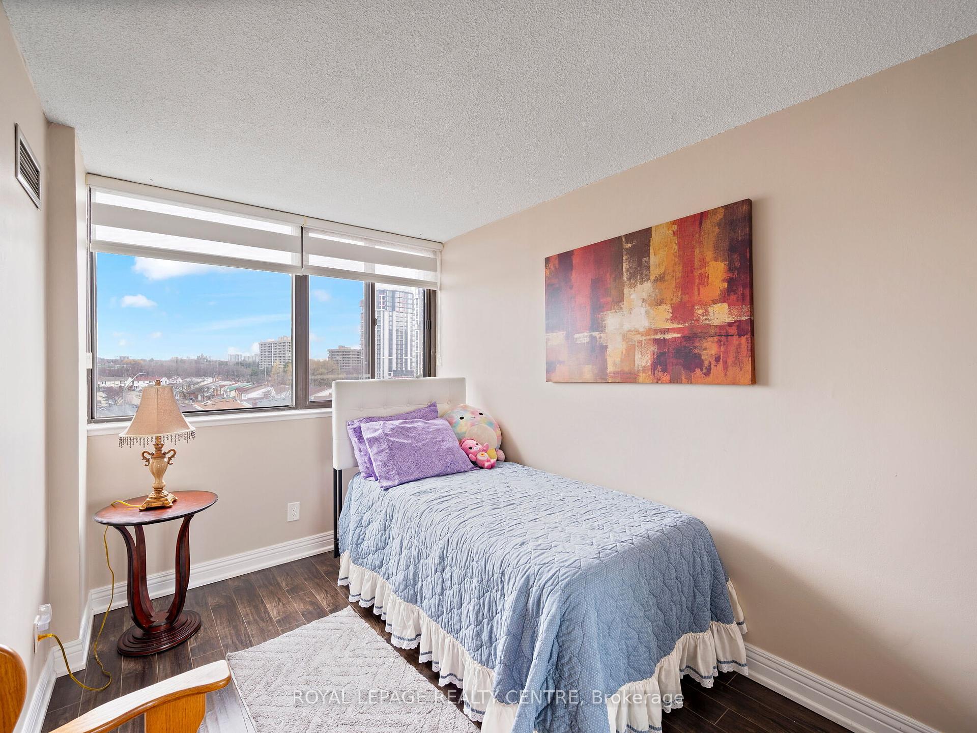 #602 – 200 Robert Speck Parkway, Mississauga, ON L4Z 1S3