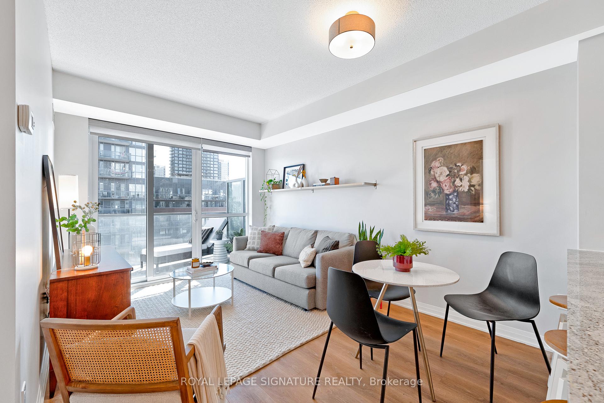 2 Bedrooms Condo at 1 Cole, Toronto For sale