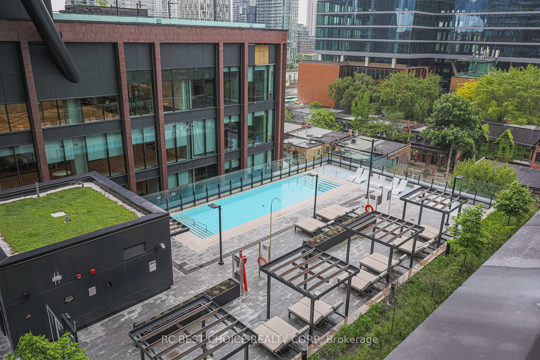 3 Bedrooms Condo at 455 Wellington, Toronto For sale