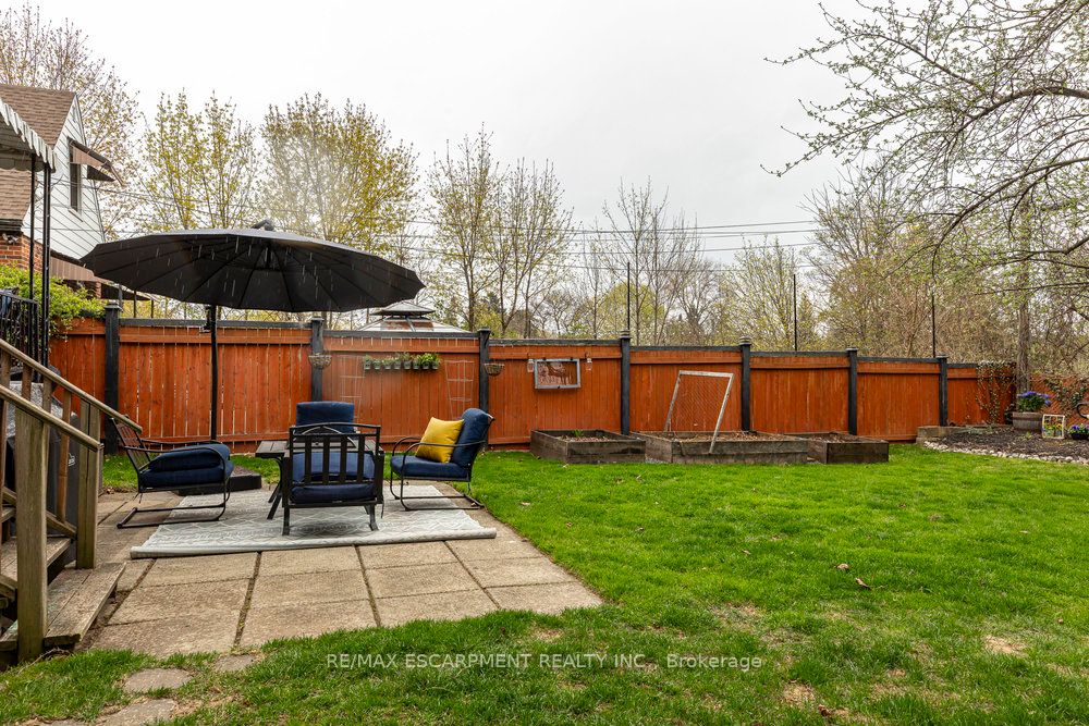 5 Bettina Avenue