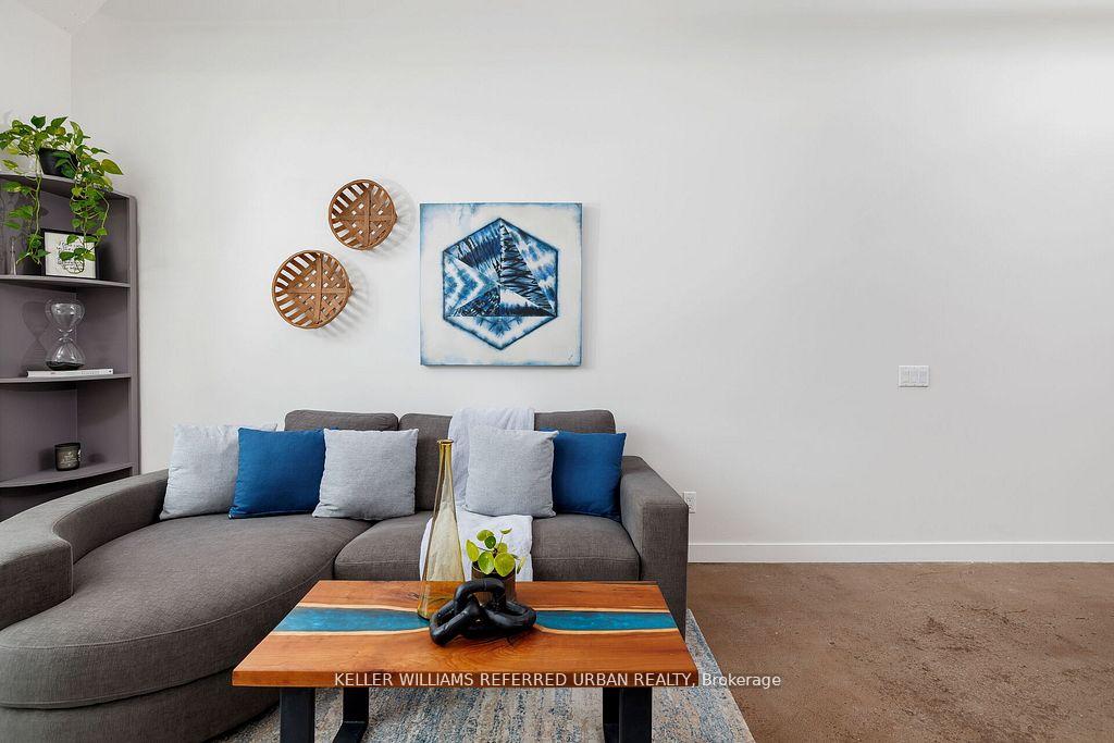 1 Bedroom Condo at 155 Dalhousie,  Toronto For sale