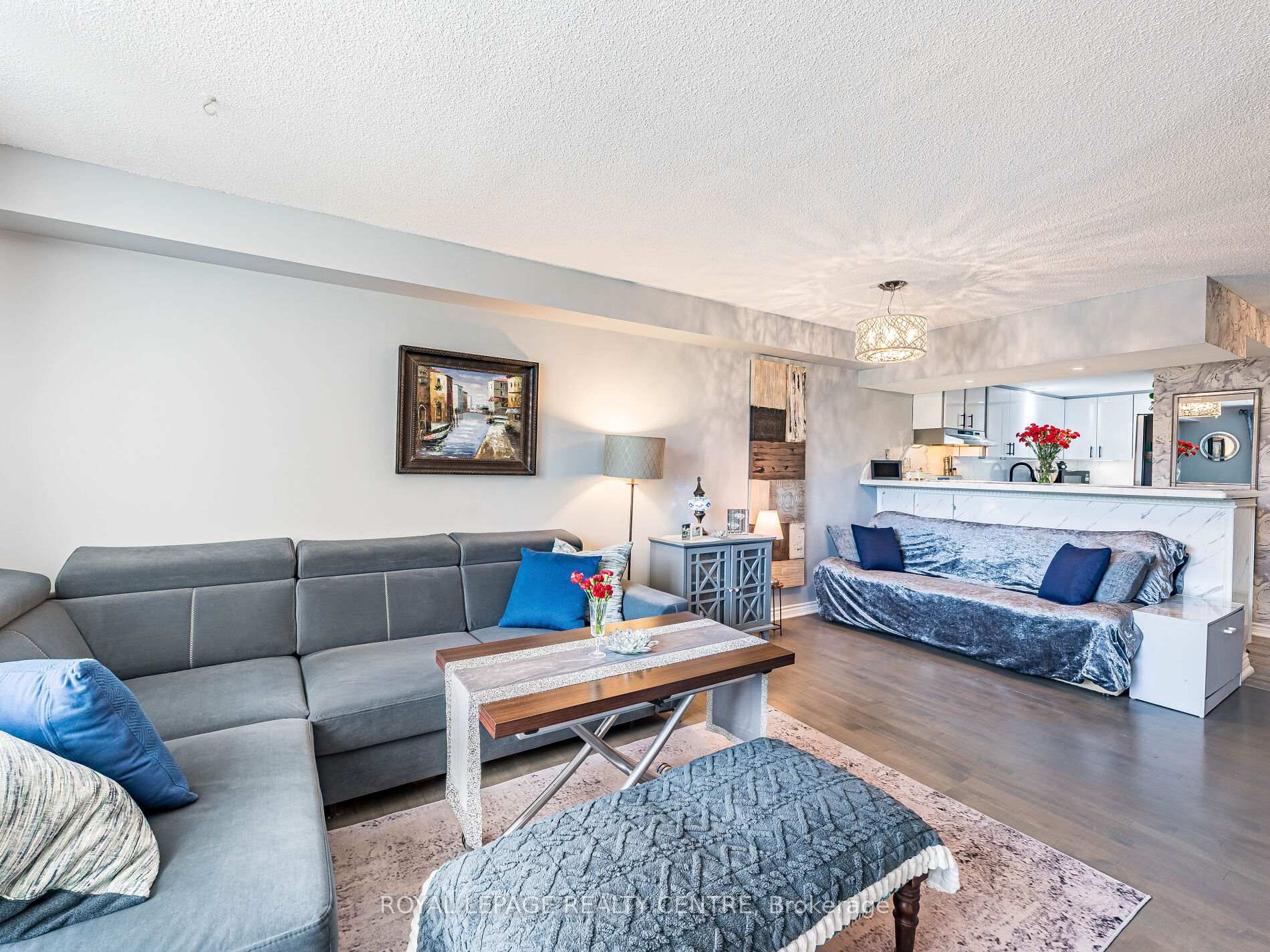 1 Bedroom Condo at 77 Maitland, Toronto For sale