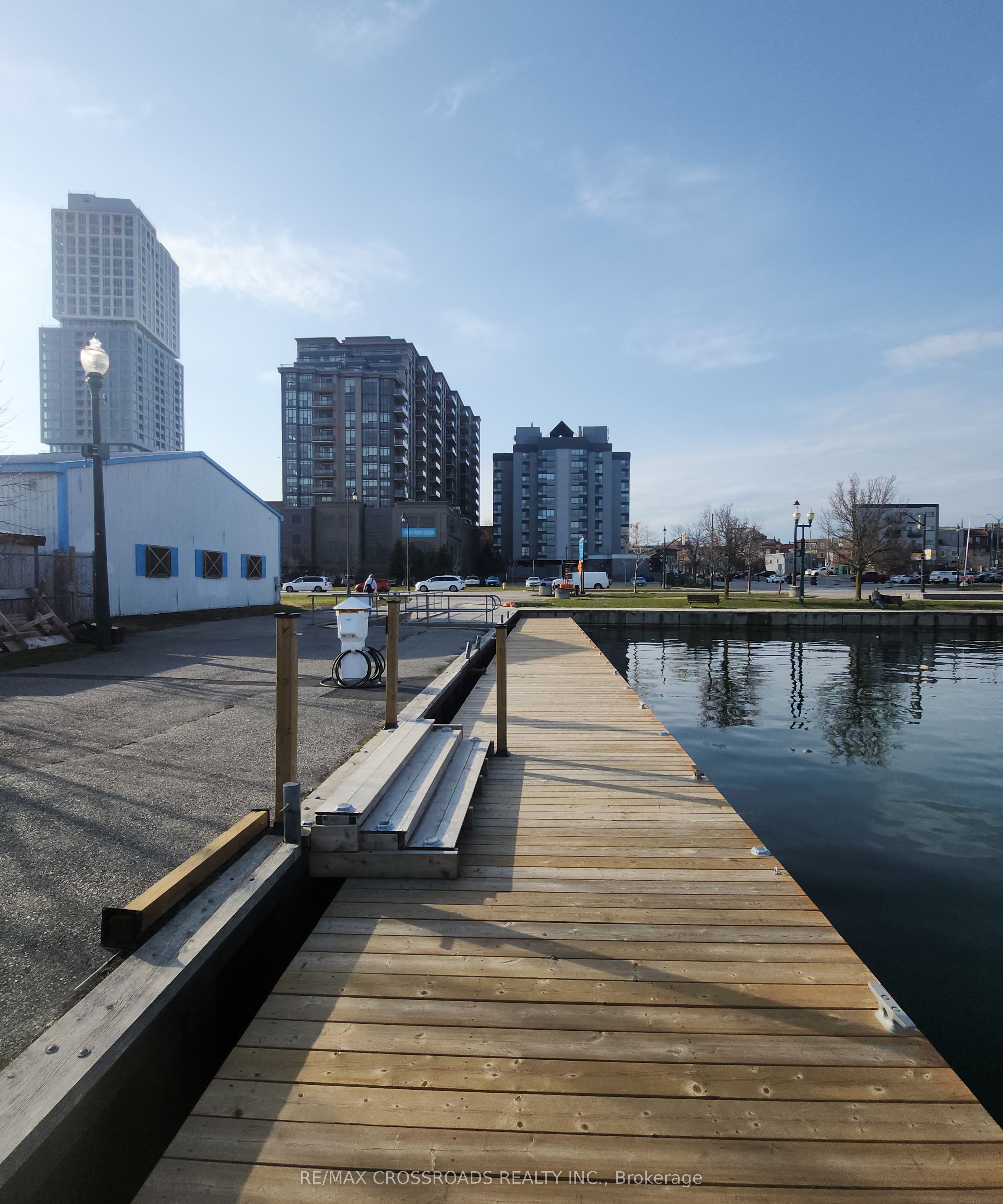50 Dunlop Street E, #120