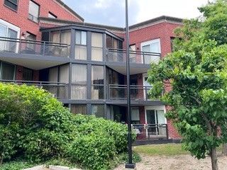 100 Arbors