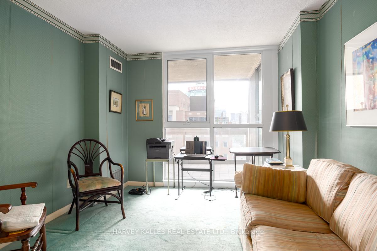 278 Bloor Street E 1501