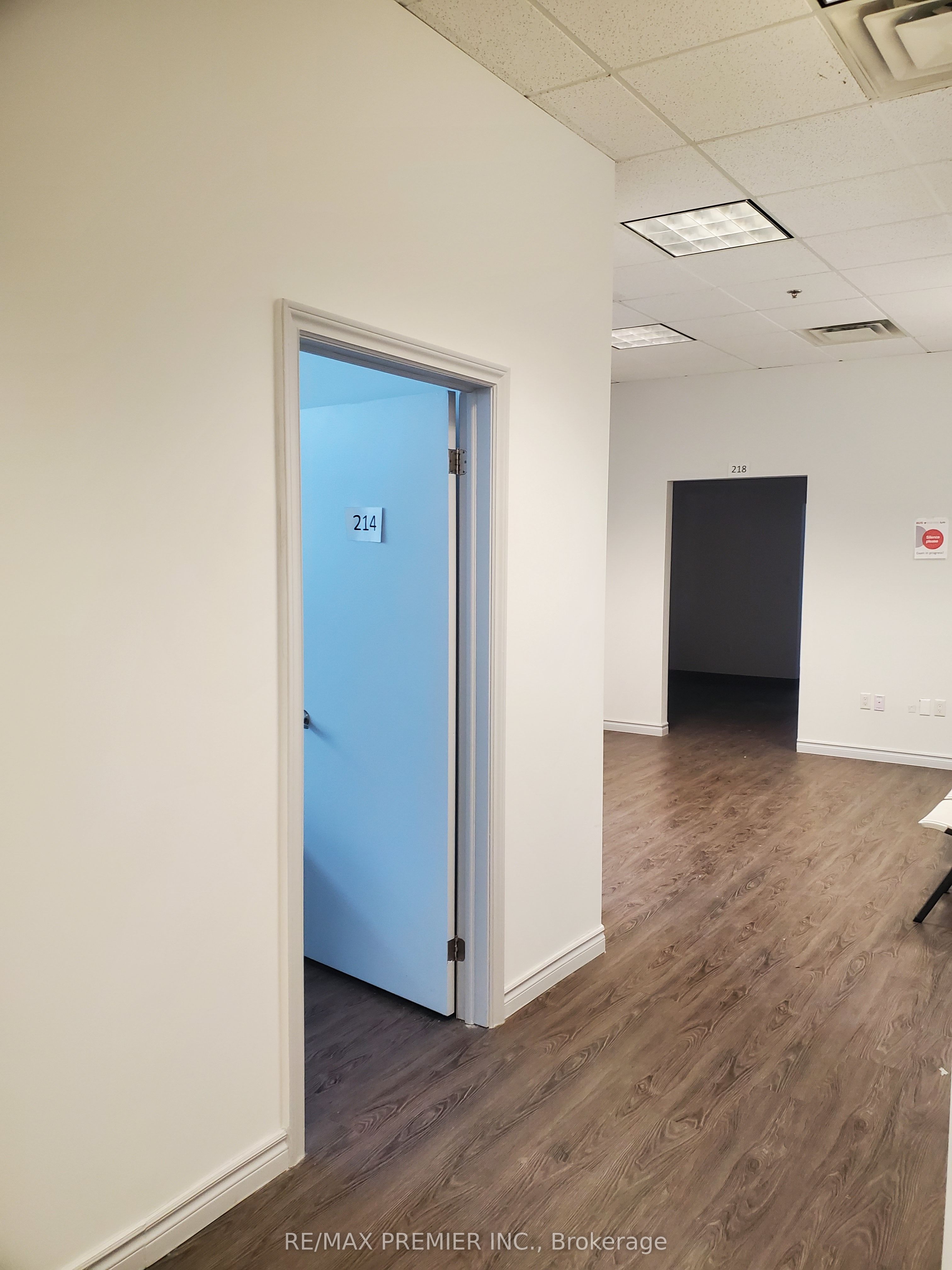 5231 Yonge Street, #203