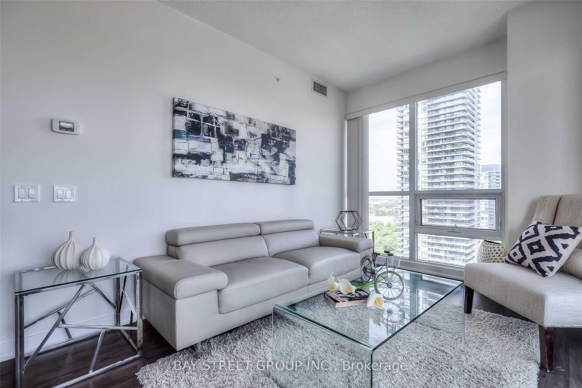 3 Bedrooms Condo at 2200 Lakeshore,  Toronto For sale