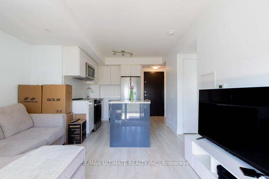 2 Bedrooms Condo at 1461 Lawrence, Toronto For sale