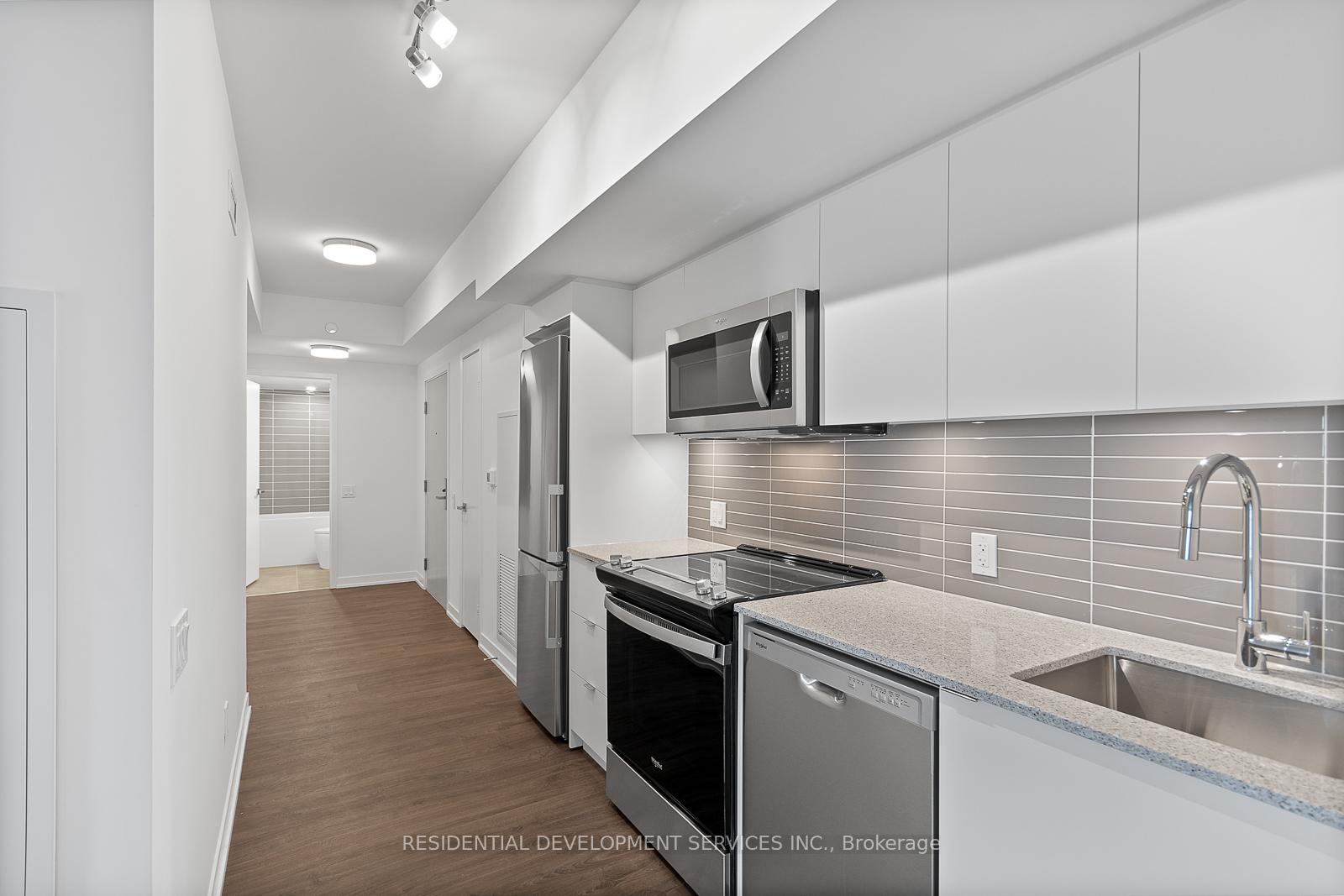 3 Bedrooms Condo at 500 Wilson,  Toronto For sale