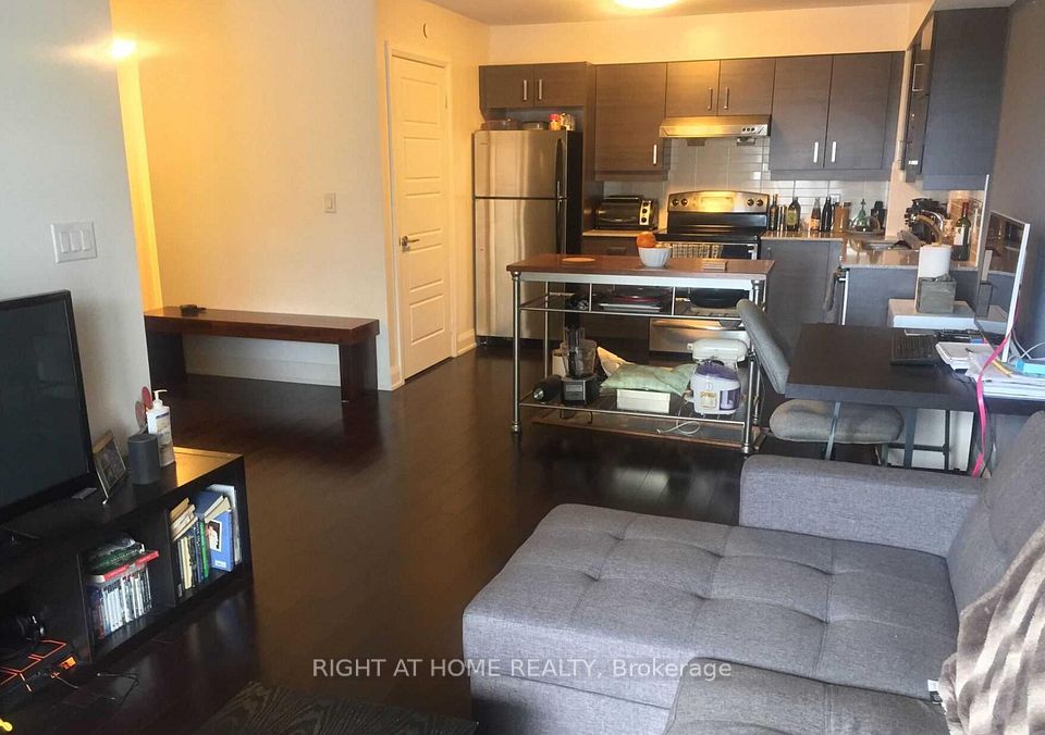 #806 - 1 Uptown Drive, Markham, ON L3R 5C1