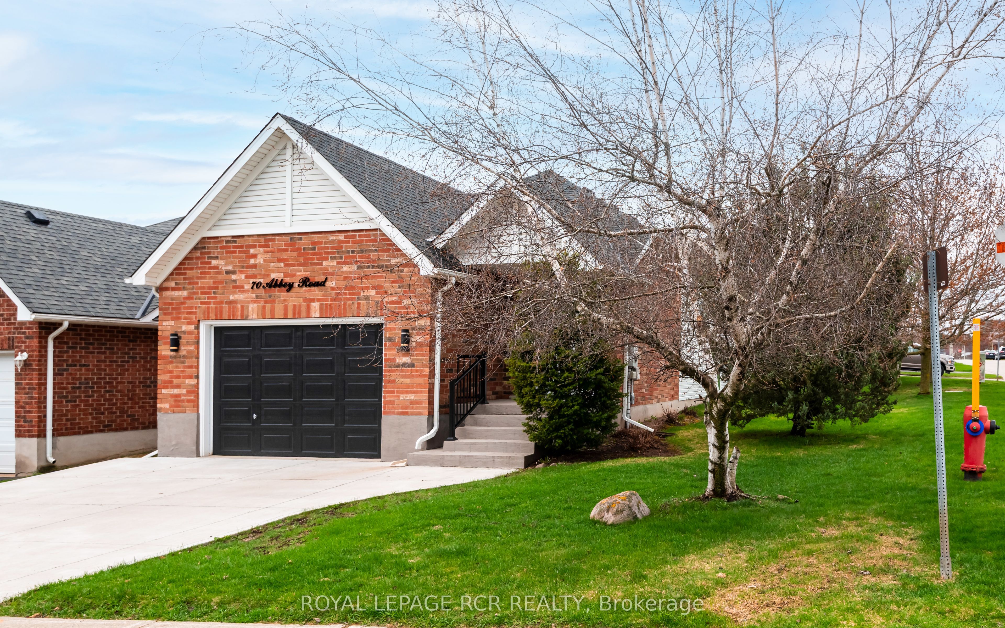 70 Abbey Road, Orangeville, ON L9W 5E4