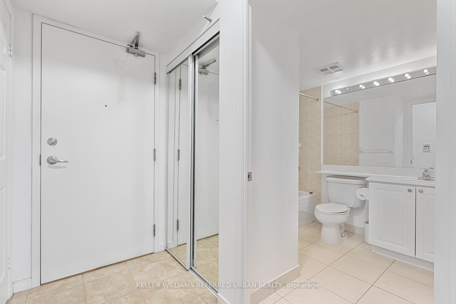 1 Bedroom Condo at 155 Beecroft, Toronto For sale