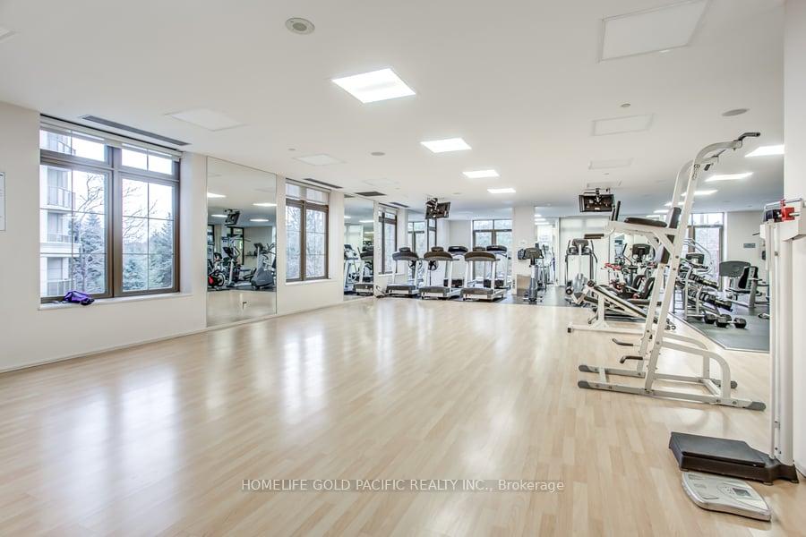 2 Bedrooms Condo at 78 Harrison Garden, Toronto For sale