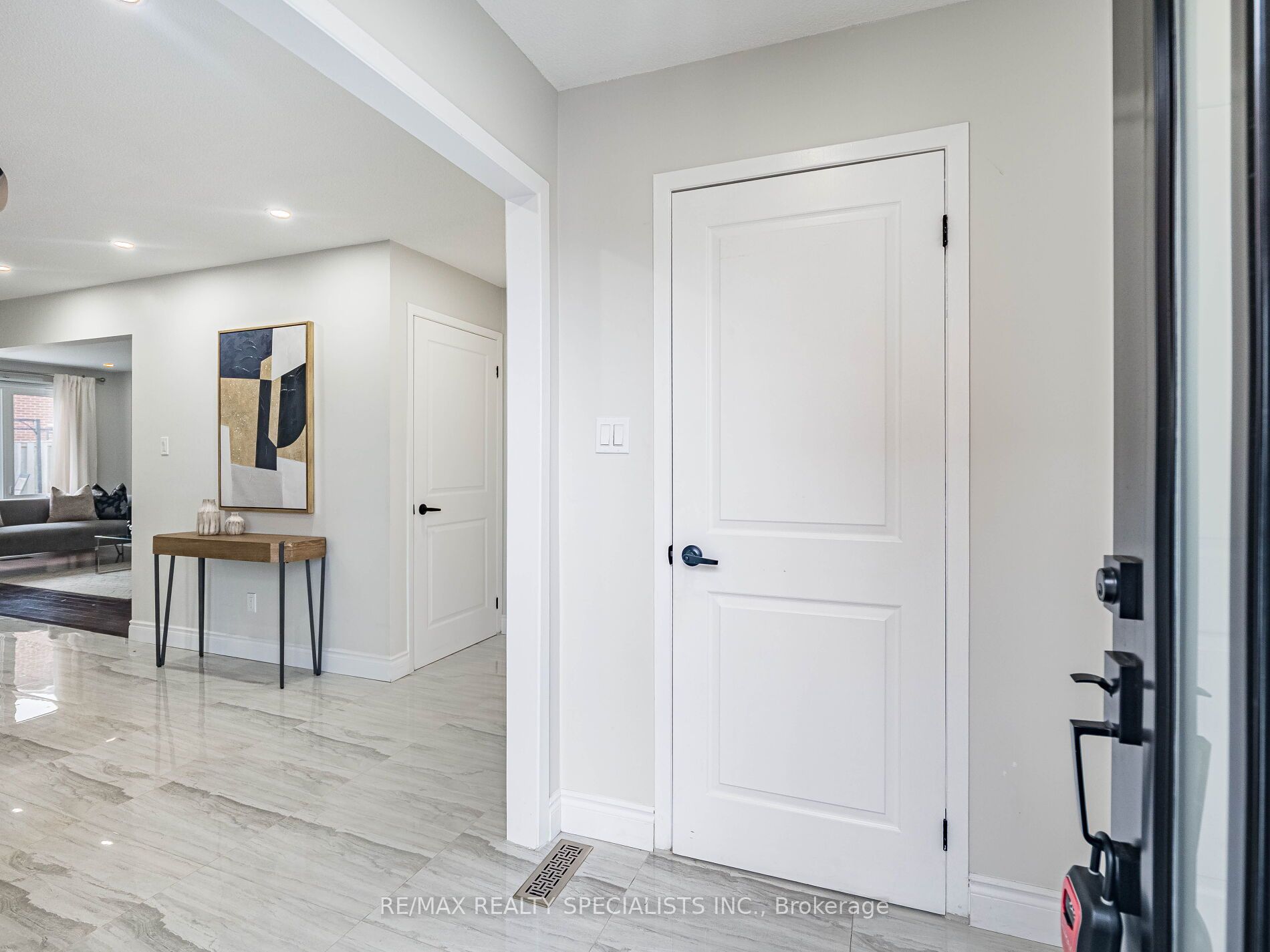 5 Brookview Road