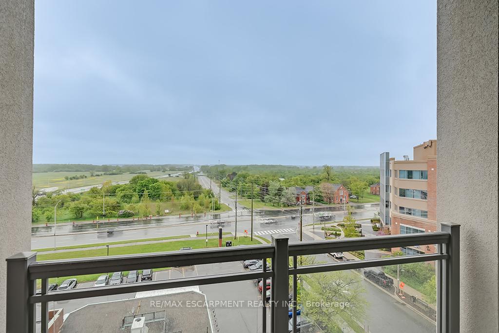 1 Bedroom Condo at 2486 Old Bronte, Oakville For sale