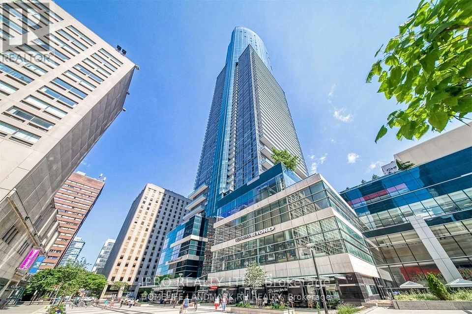 386 Yonge