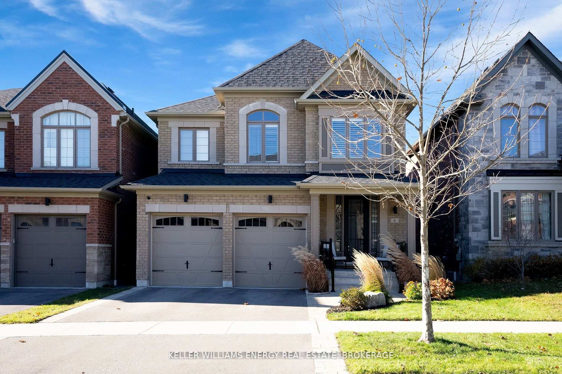 6 Hayeraft Street, Whitby, ON L1P 0C6