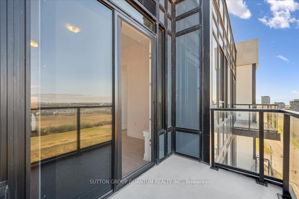 1 Bedroom Condo at 3200 William Coltson,  Oakville For sale