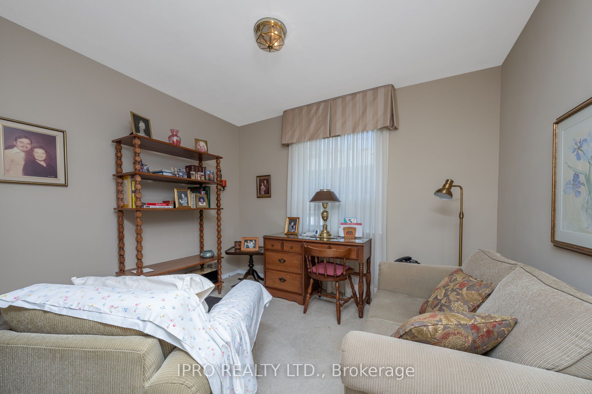 32 Cloverhill Road